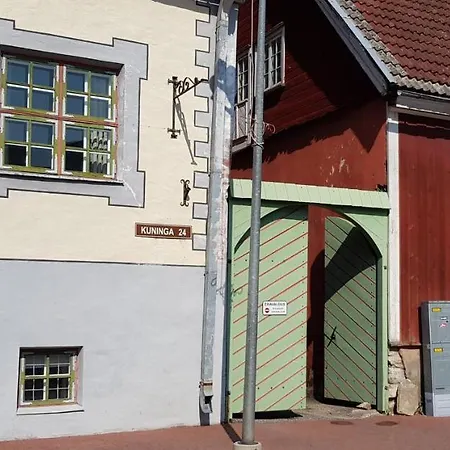 Kuninga 24/2 Old Town Appartamento Pärnu